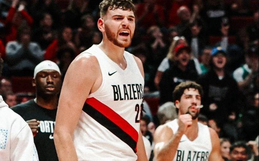 绿凯爆冷！布朗37+7难辞其咎，杨瀚森3中1全队第二，怀特全程拉胯