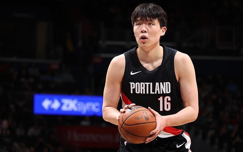 斯普利特：杨瀚森很年轻，还有很多地方