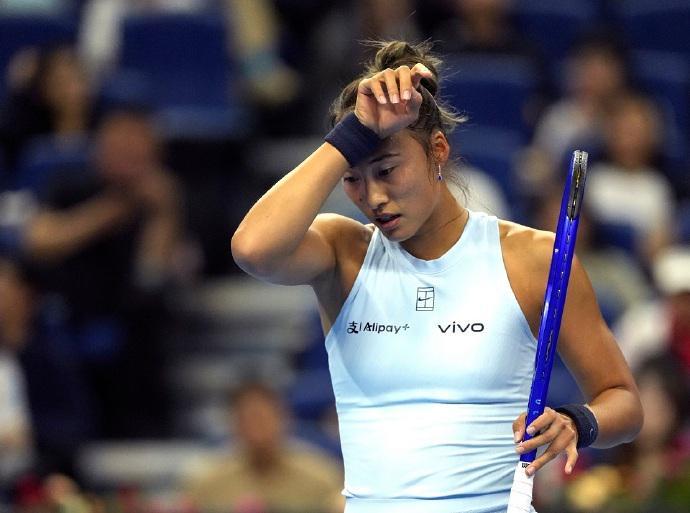 迎退赛潮仍看点十足，三人谁能最快进年终