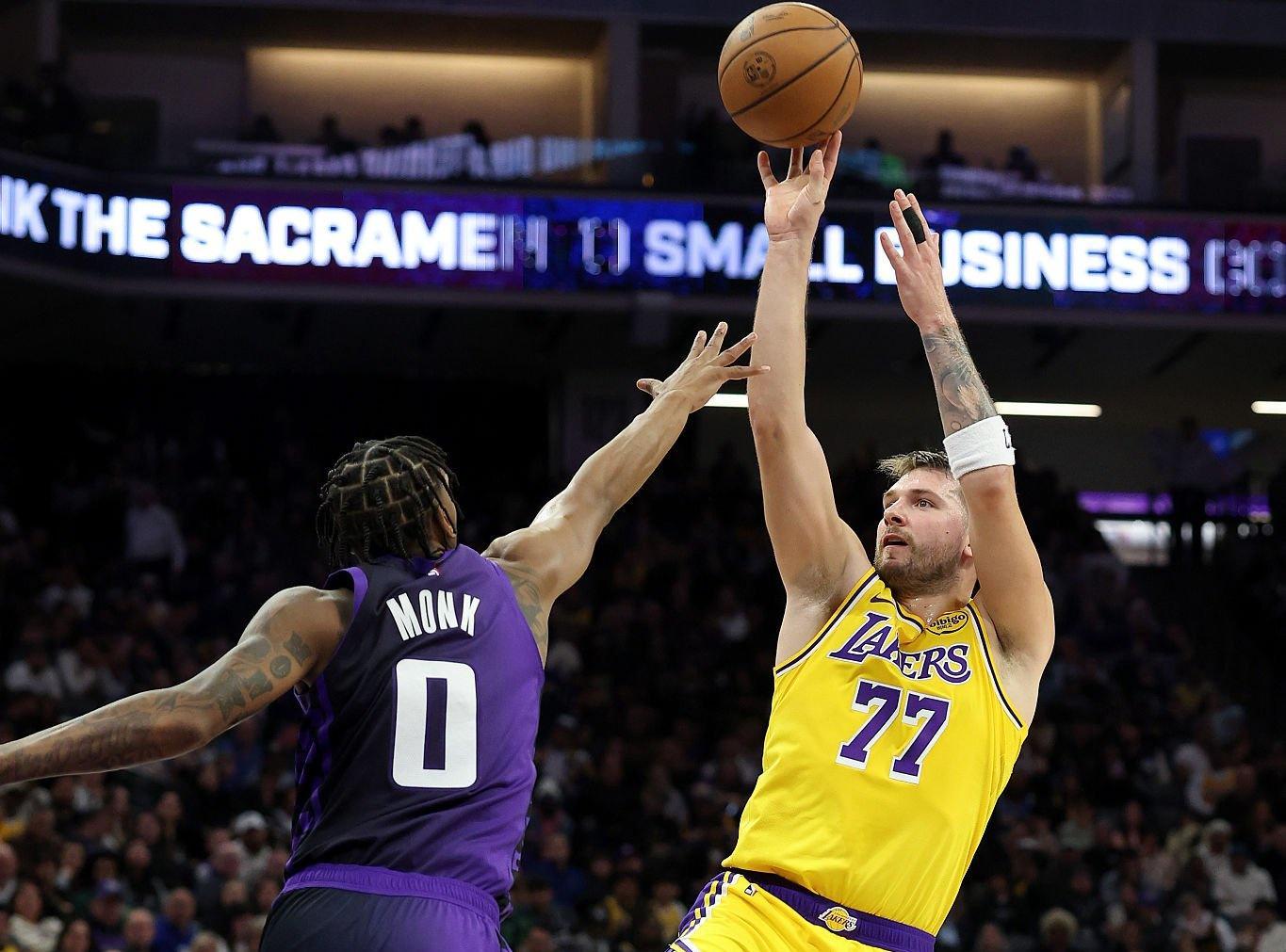 联手轰48+15！两大弃将扎心湖人，西部前六位置难保