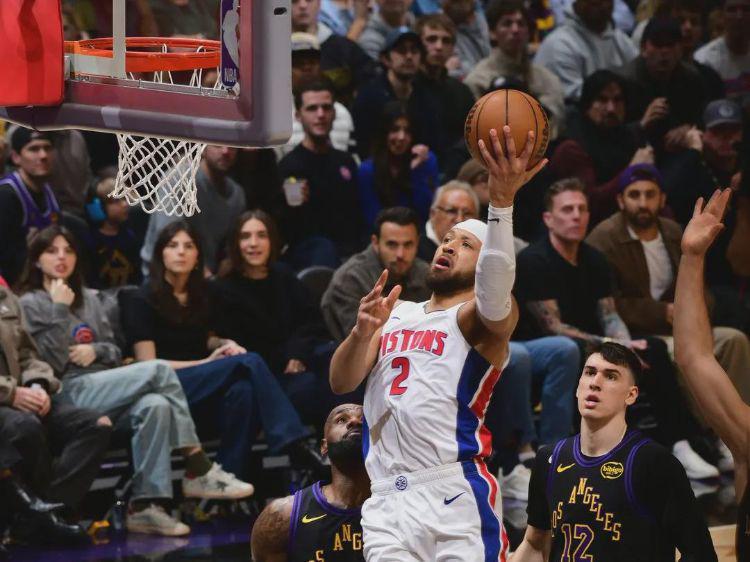 狂赢41分！快船5连胜！詹姆斯演砸41岁生日夜