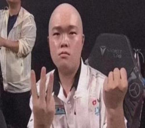 打T1设备有问题的iG和研究了一整年LCK结果没遇上的BLG，谁的运气更不好