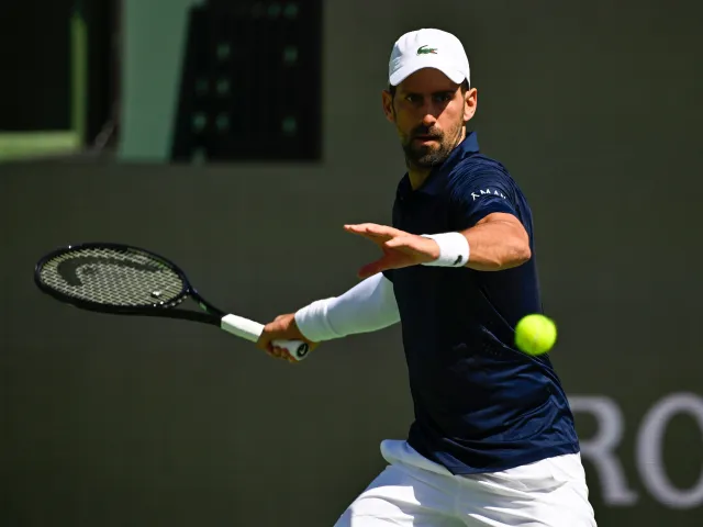 德约在印第安维尔斯双打争议判罚后输球，赛后罕见冷淡握手