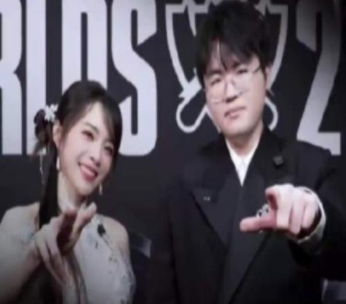 姿态发布整活视频：哥们抽签把把C！