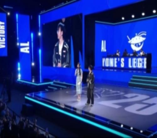 赛后采访Flandre：在国外打比赛终究没有在中国打开心