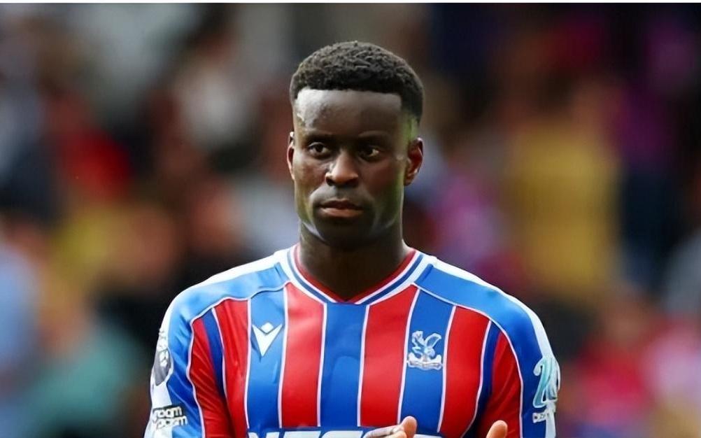 9球4助攻！英格兰新带刀后卫横空出世，曼城势在必得，6豪门来抢