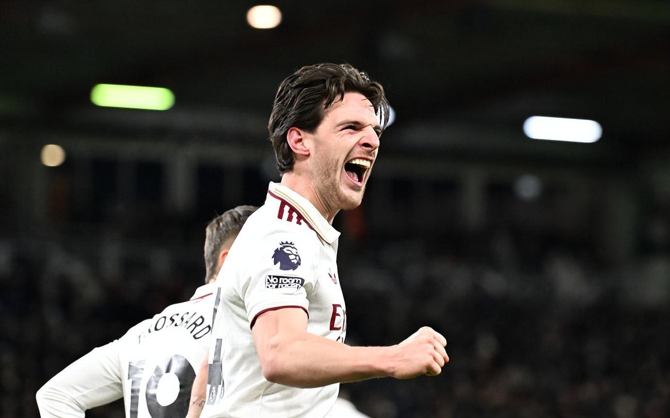 阿森纳3比2逆转伯恩茅斯，五连胜后迎