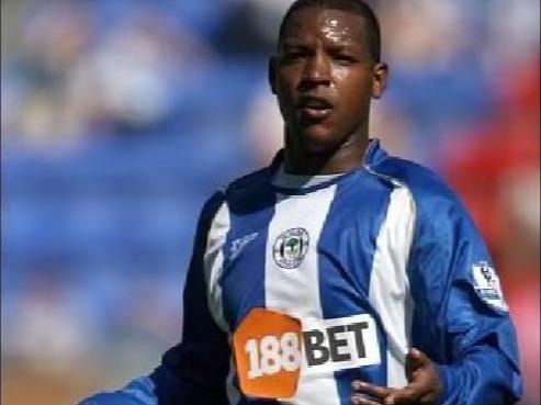 英超著名大漏勺，纽卡队史最差后卫，19