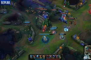 涵艺吐槽JDG打野Junjia发挥：要不把junjia换了吧 或者拉个人轮换