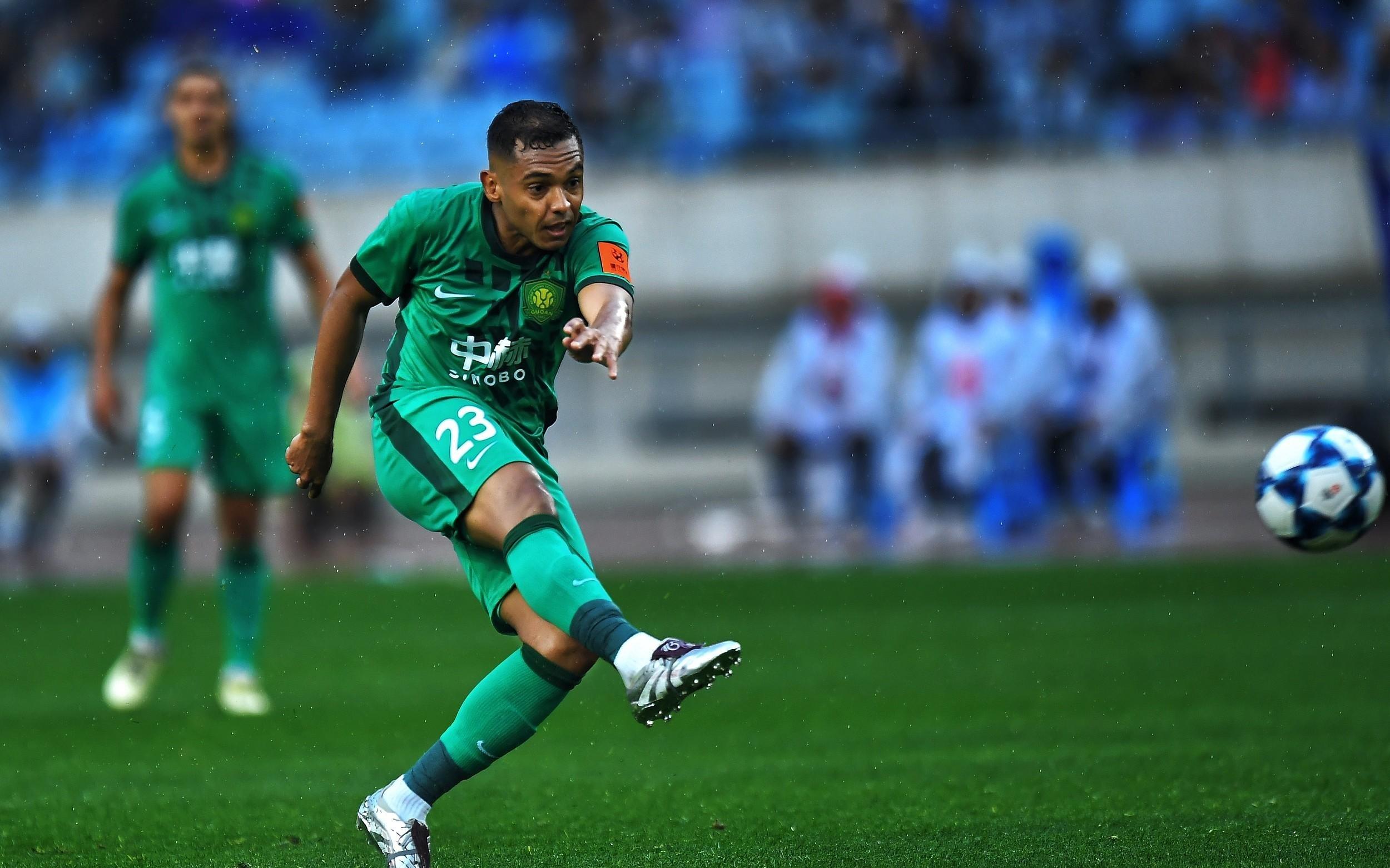 不可明说的伤病魏翊东：达万在巴西做