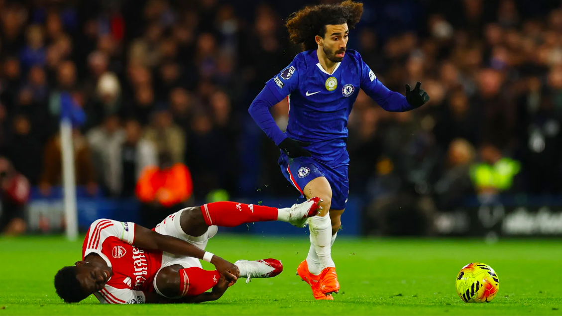 11打10！01到11英超巅峰对决：13.1亿豪门3轮2平+17场不败