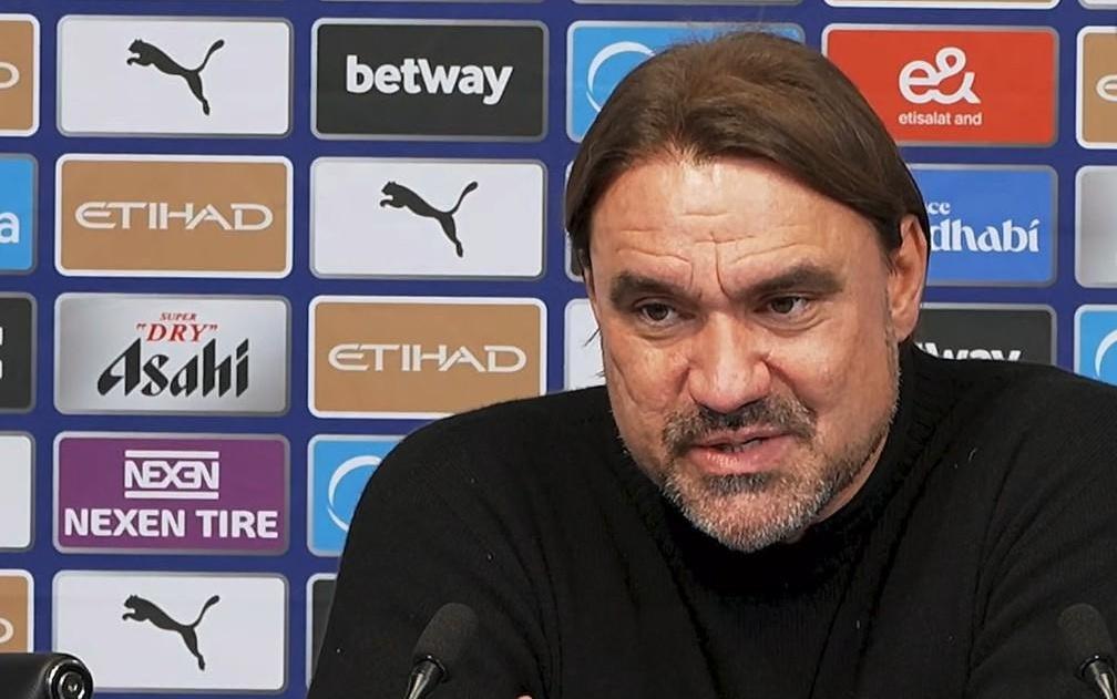 法尔克：多纳鲁马倒地原因显而易见球