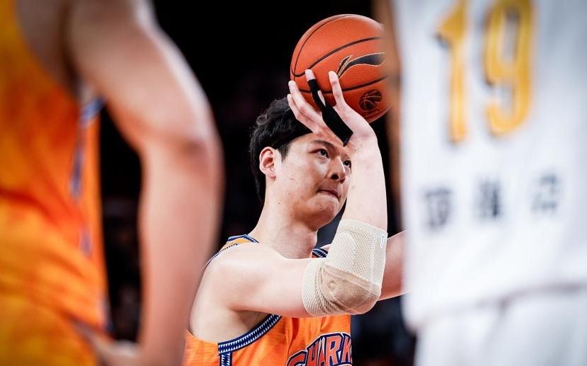 CBA“京沪大战”，上海大胜北京豪取三连胜