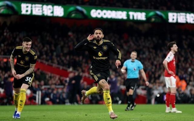 太阳报：库尼亚进球后对着摄像机说脏话庆祝，可能会被禁赛