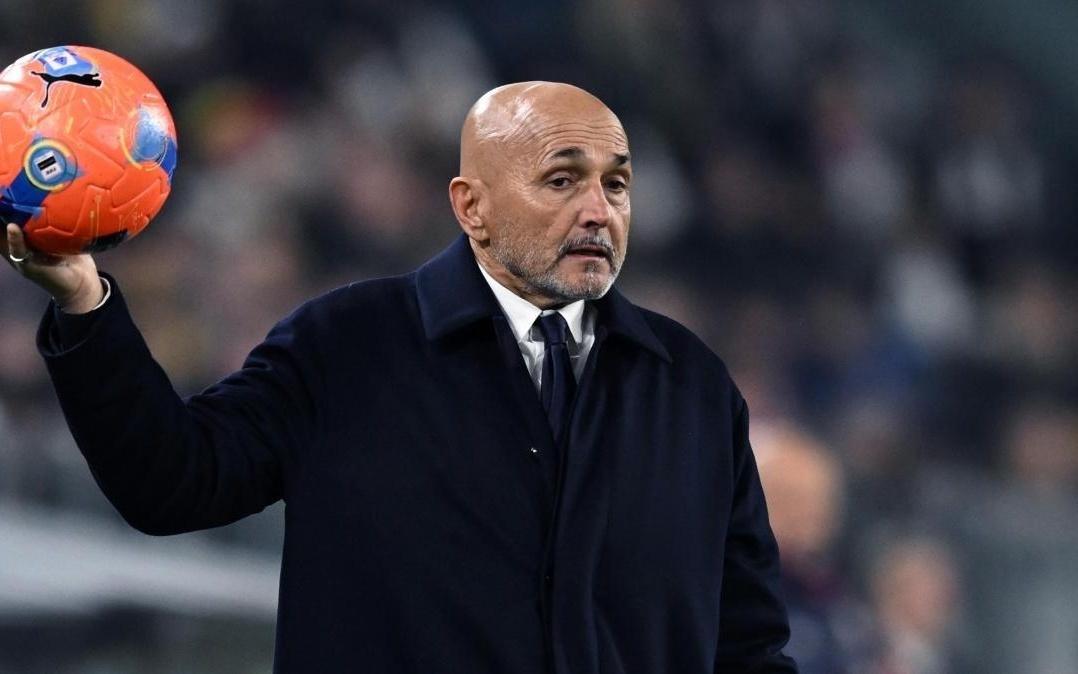 记者：尤文图斯即将与主教练斯帕莱蒂签订新约