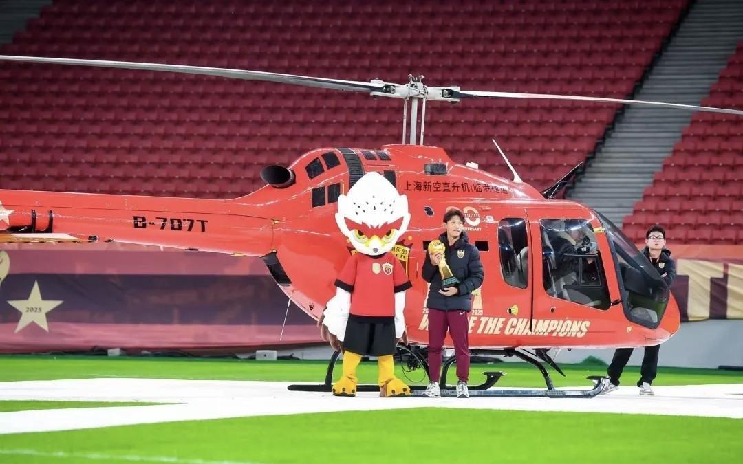 王燊超同款，官方推出直升机游览服务，10分钟行程每人1680元