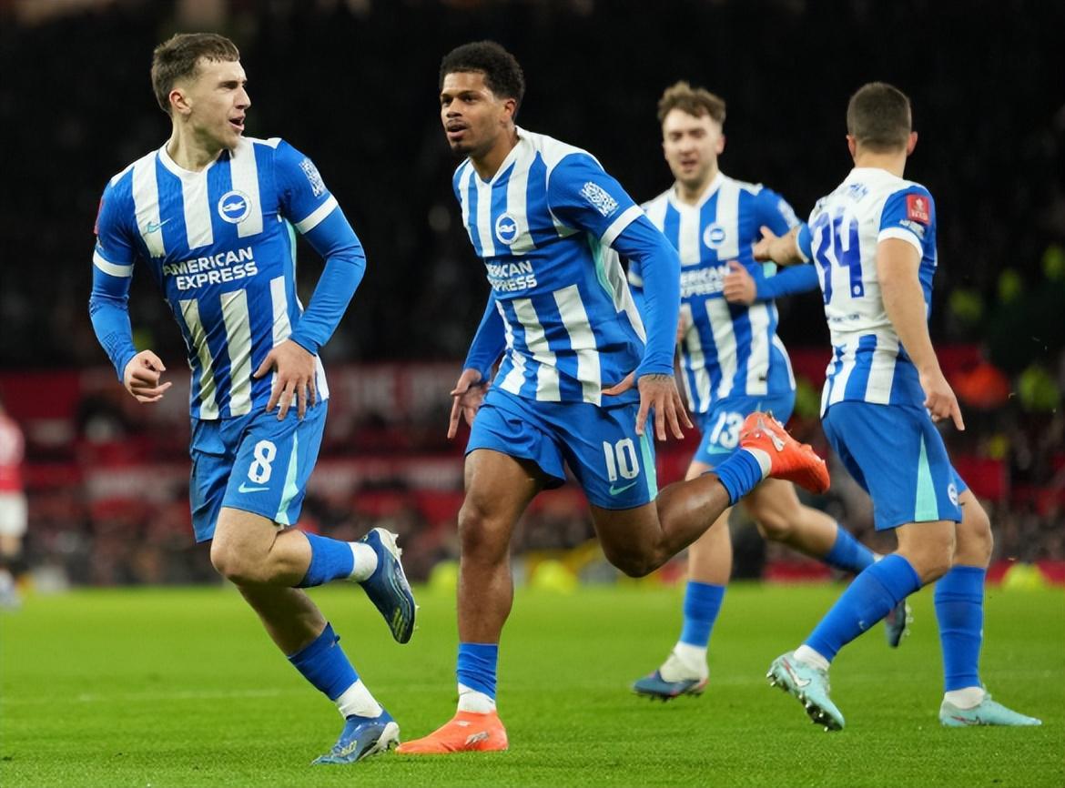 12！谢什科连场破门曼联4场不胜+足总杯出局赛季只剩单线作战