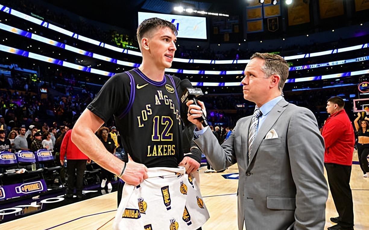 难得爆发了一回！湖人侧翼新援终于打出了一场攻守兼备的表现