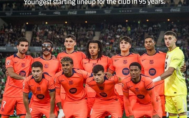 23.34岁，巴萨客战贝蒂斯首发平均年