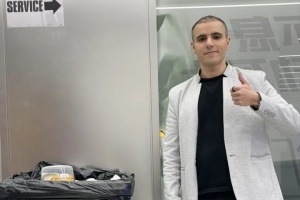 整活冠军！G2教练晒赛后整活：感谢与FLY的合影