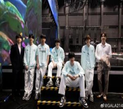 憾负T1止步17强，GALA晒iG全年阵容合照：2025