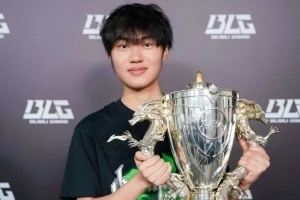 状态越打越差？knight从S11的对线领先580经济下滑到今年仅剩237