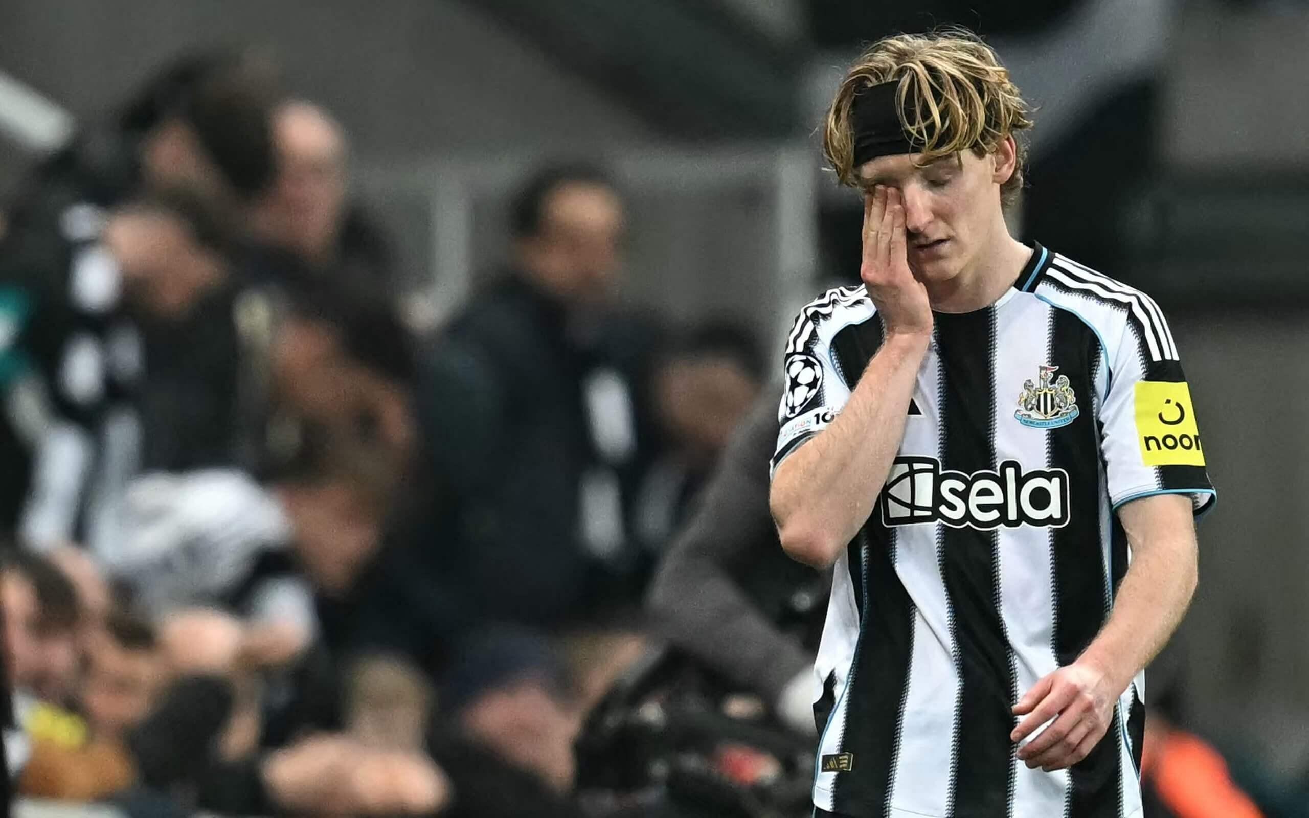 TA：纽卡继续在欧冠中高歌猛进丹伯恩