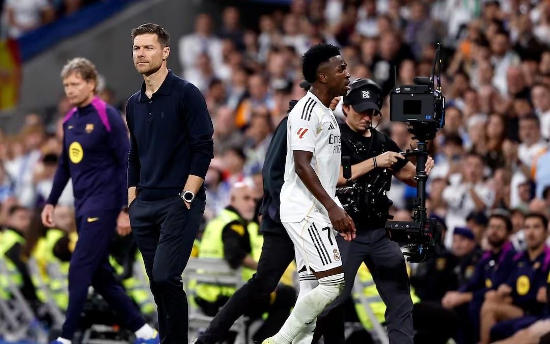 阿斯：维尼修斯是皇马核心资产，阿隆索下课为其续约扫清障碍