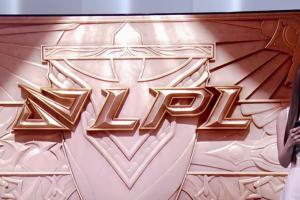 有惊无险！WBG击败TES晋级下一轮！