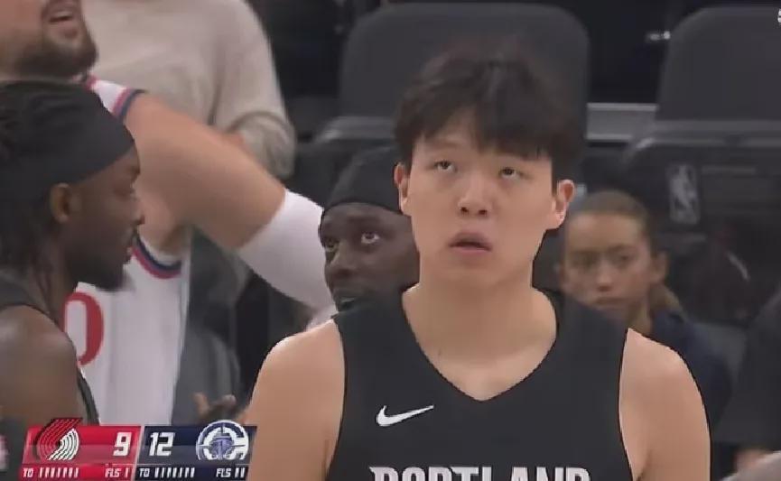 21+8!打穿开拓者内线!快船核心点评杨瀚森