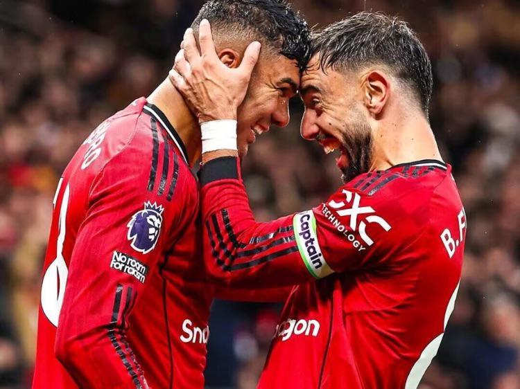 英超：10打10！曼联21切尔西，B费建功，卡塞米罗破门+染红