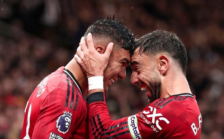 2红！天崩开局！英超经典大战：曼联送切尔西首败，1人引发众怒