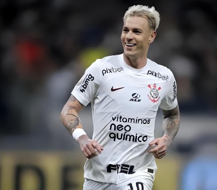 鲁能冬训热身赛尤其迎来久违强援复