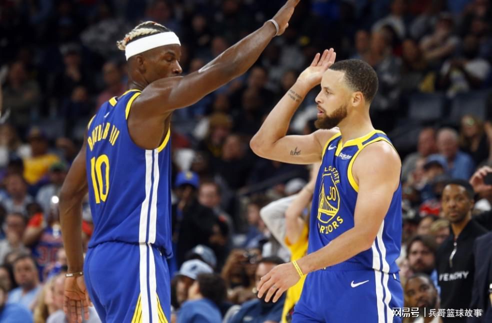勇士赢了十多年，拿下四个总冠军，到底靠的是人还是体系