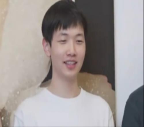 TES发布Creme庆生视频：祝Creme选手生日快乐