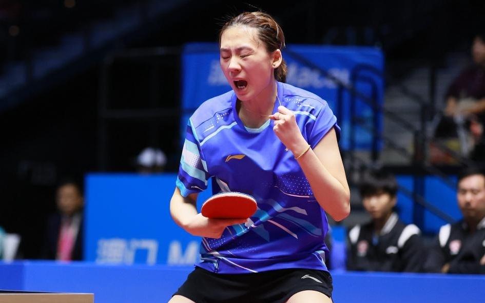 深一度42年再上领奖台，这是热血、青春的上海女乒