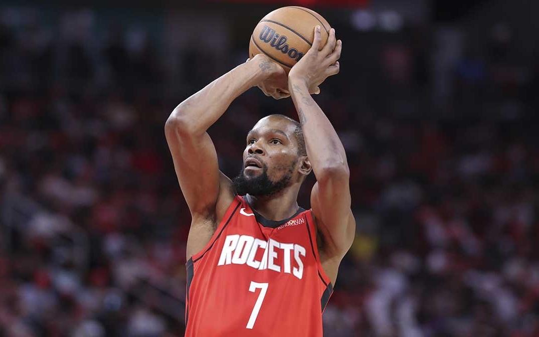 火箭杜兰特鼓励更多球员在网上回怼球迷，并表示这有助于篮球发展