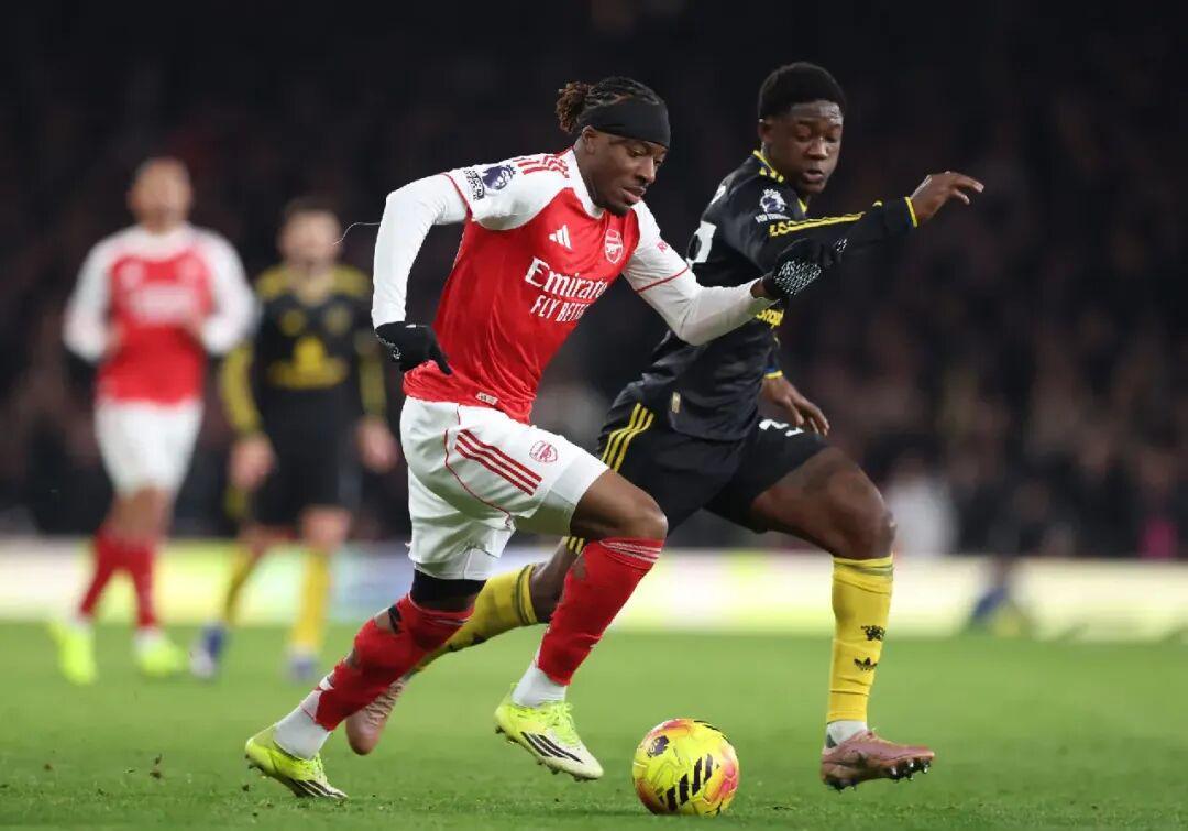 谁说他懒曼联小将重返英超首发连续