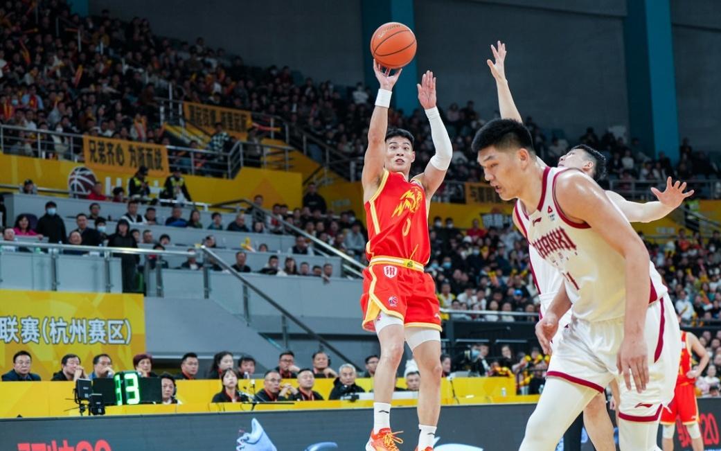 主帅都不看+3顶薪参赛！CBA潜力赛沦为笑柄连足球U23政策都不如