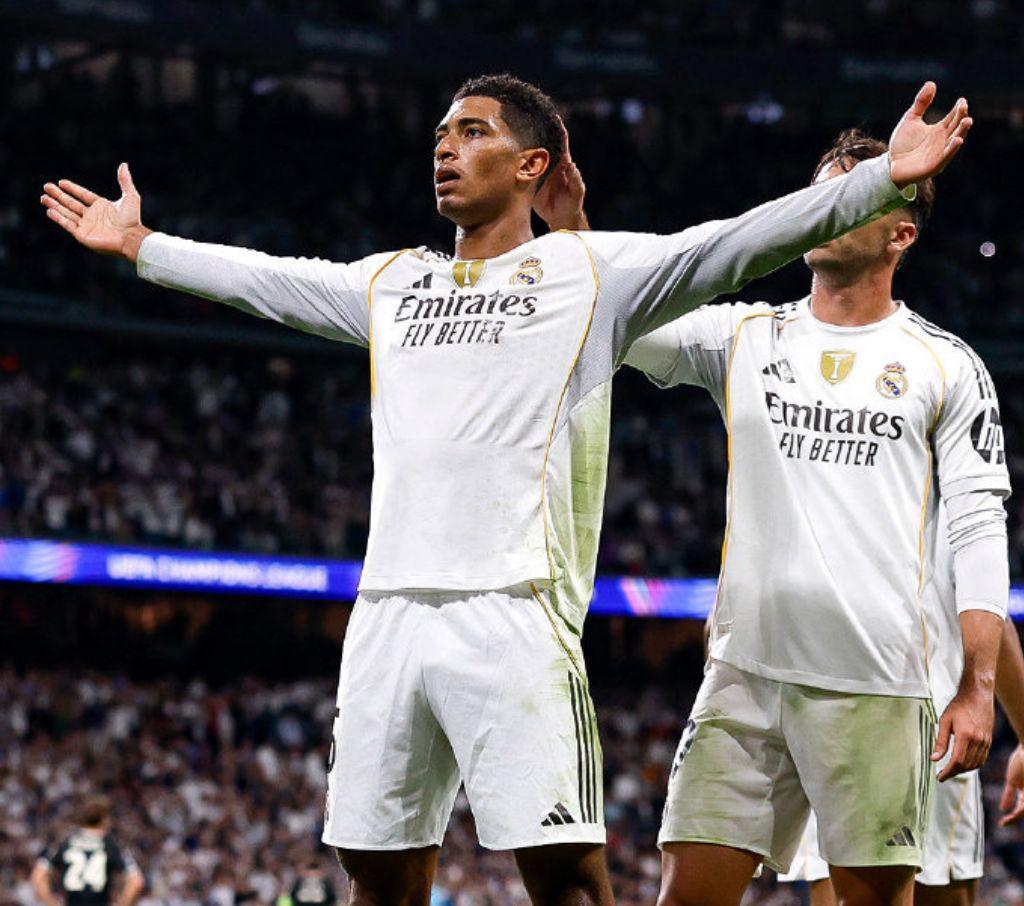 10！皇马笑傲欧冠20亿欧对决：43岁龙哥压着打封神尤文7场不胜