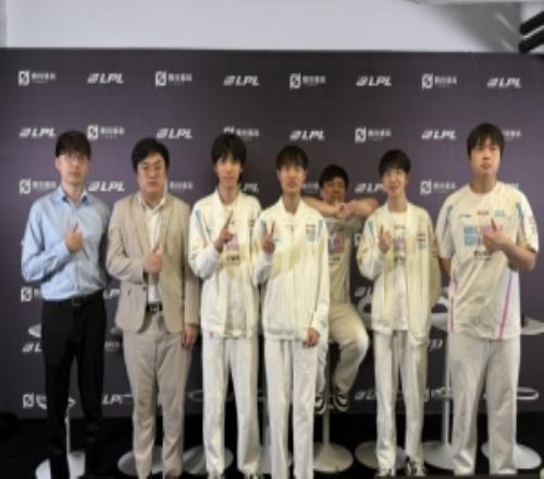 BLG赛后群访Bin：今天的比赛不符合预期感觉队伍还可以做的更好