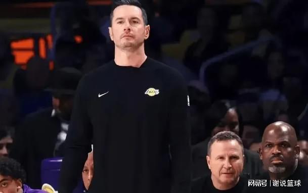 湖人为何高开低走两数据垫底成主因，雷迪克打压替补恶性循环