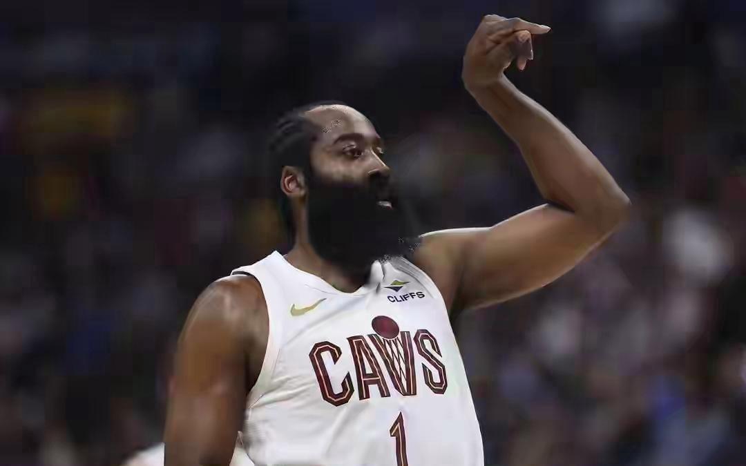 克努佩尔33分NBA常规赛黄蜂113118