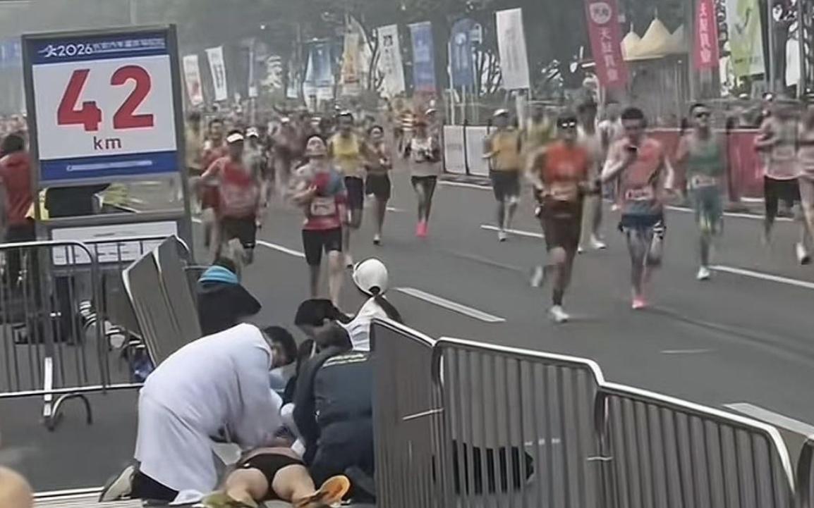 重庆马拉松一男选手意外去世！组委会曾发文“强烈建议体检”