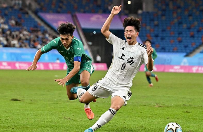 刘诚宇不如向余望美甲战神+小玄子