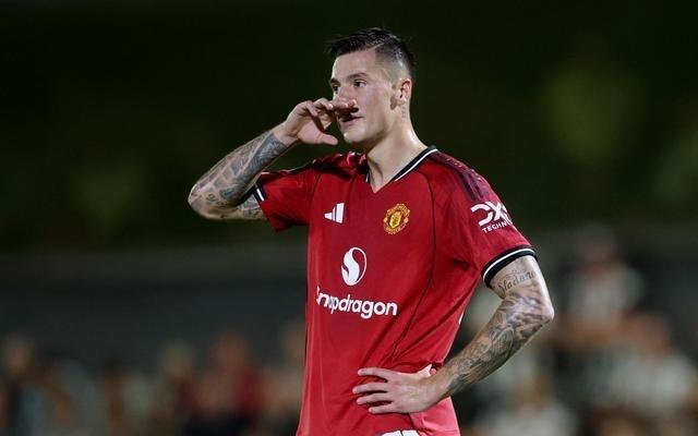 曼晚：曼市德比输球后，曼联更衣室气氛