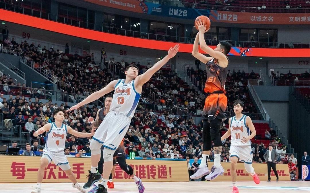 迎来开门红，山东高速男篮取得2026年临沂主场首胜