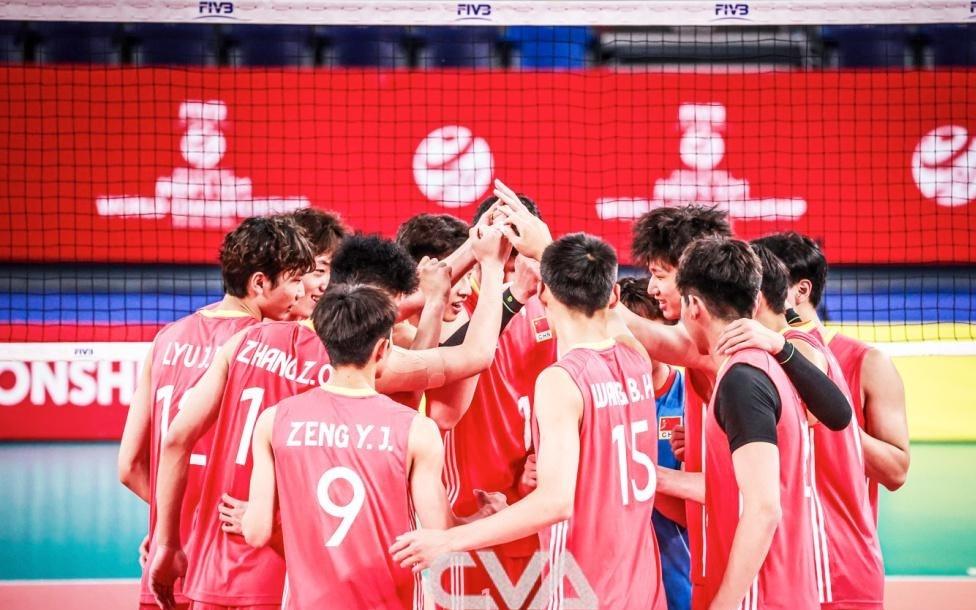 站上世锦赛前八的舞台,中国U21男排的年轻人正全力追梦
