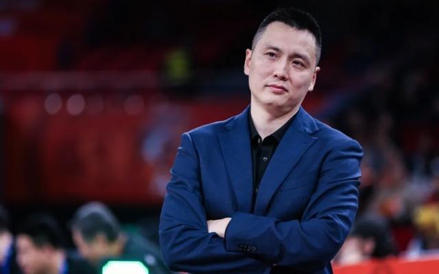 上海男篮最新消息!第三外援浮出水面,卢伟暂时离队,张镇麟痊愈
