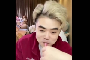 朱开：Rookie是真续约到30岁了 给点鸡哥敬意吧良心外援